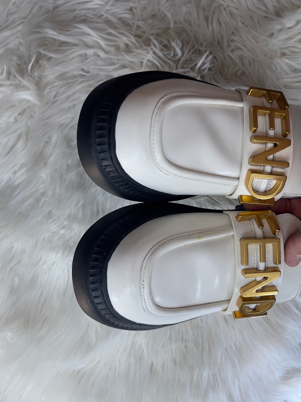 Fendi White Leather Loafers with Gold Logo and Black Sole - Picture 2 of 8